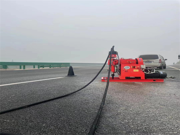 沙洋马路路基路面开裂下沉注浆加固灌浆